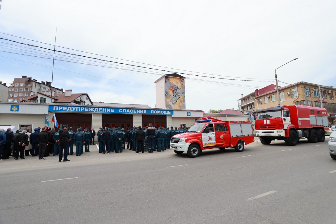 Памятник пожарным автомобилям - г. Анапа, ул. Астраханская 74 на портале  ВДПО.РФ